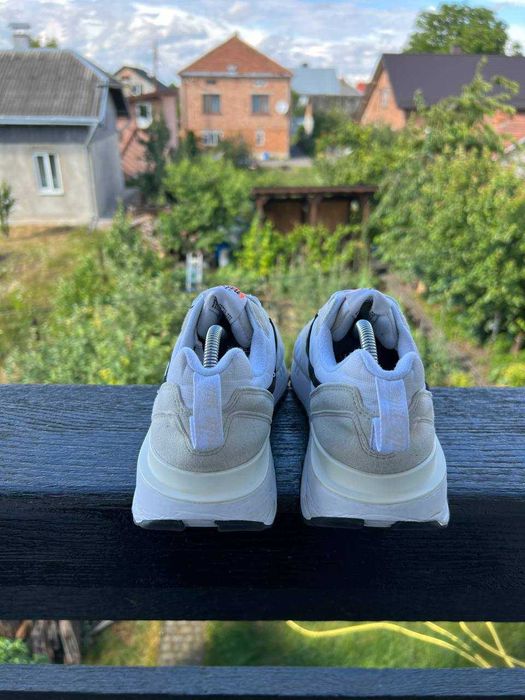 Кросівки Nike Air Max Dawn (42.5)