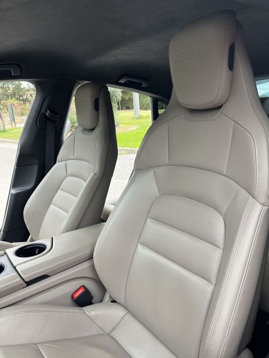 Porsche Taycan Turbo