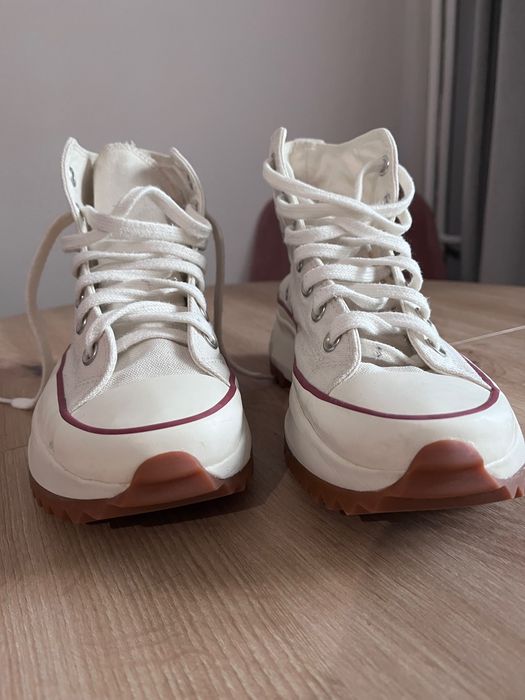 Wysokie trampki Converse na platformie