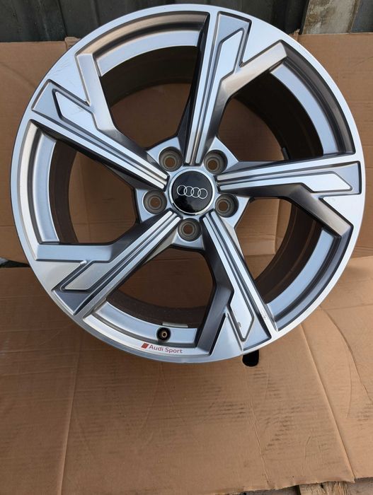 FELGA aluminiowa AUDI A3 8Y 8jx18 ET46 8Y06O1025P