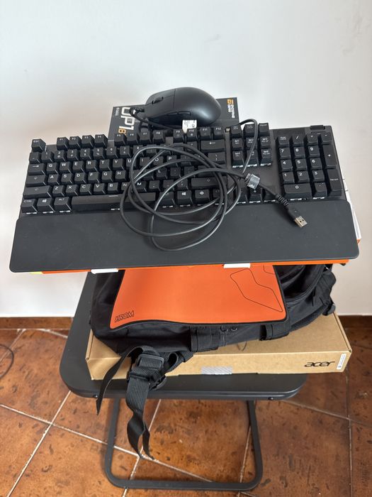 Portatil Acer Nitro V 15 Gaming (32GB RAM / 1.5TB SSD / Mochila + Perifericos )