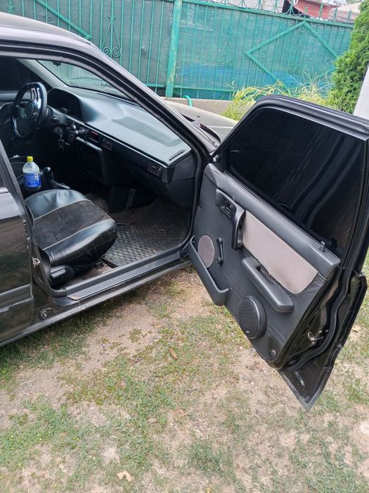 Продам mazda 323 bg