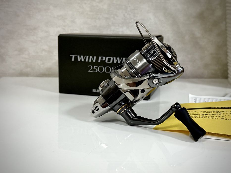 Котушка Shimano Twin Power 2500s 2024
