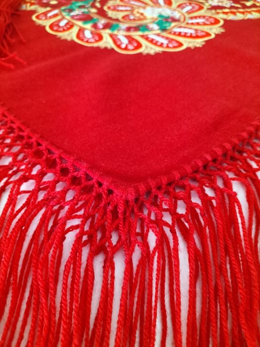 Lenços minhotos vermelho