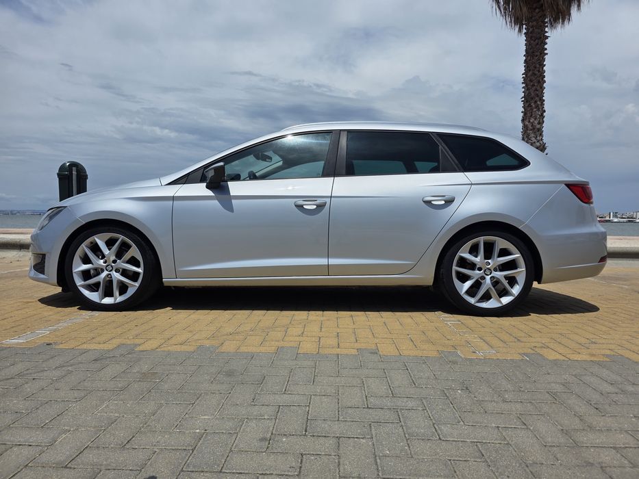 SEAT Leon ST — fotografia 8