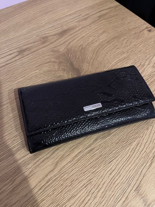 Новий гаманець шкіряний Karya