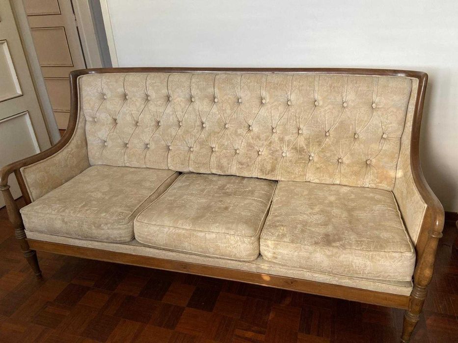 Sofá e 2 Cadeirões Vintage
