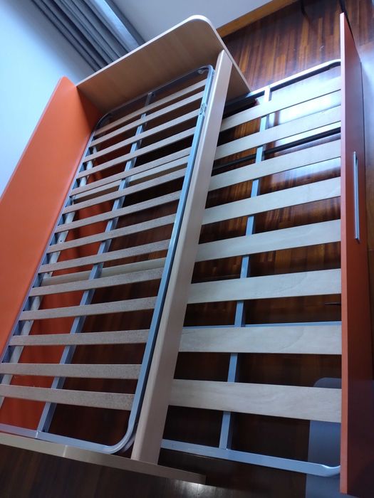 Cama criança/adolescente com arrumação