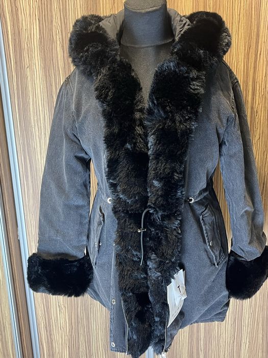 Okazja Piekna kurtka z obszyciem r XL