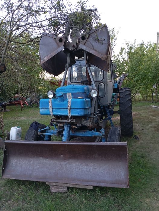 Продаж ЮМЗ п'є 08