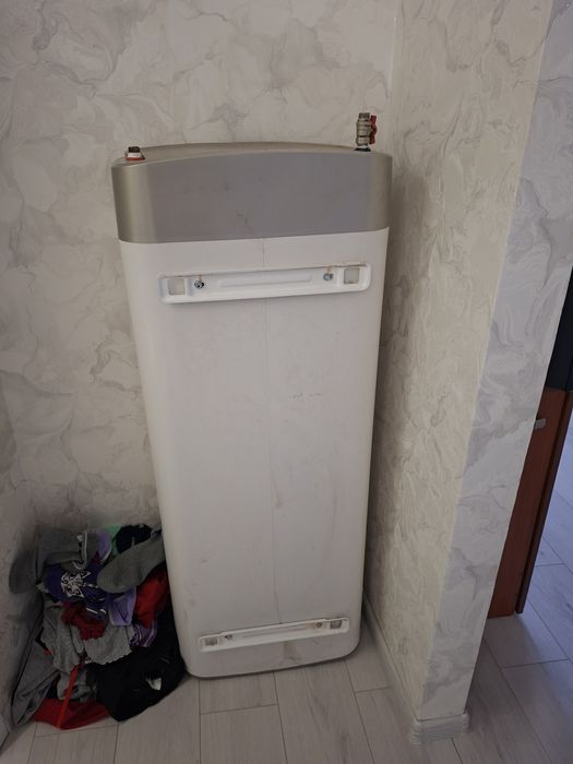 Бойлер Ariston 100 литров