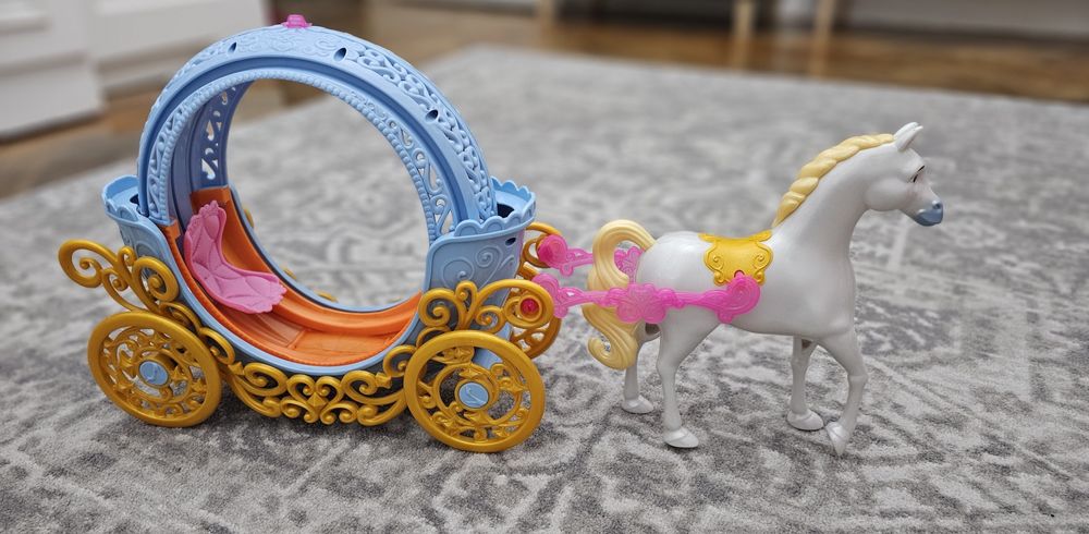 Carruagem e Cavalo da Barbie Cinderela Original da Hasbro