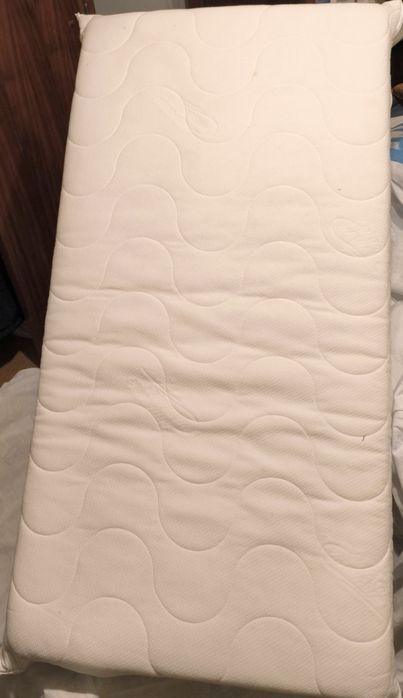 Berço trama com colchão