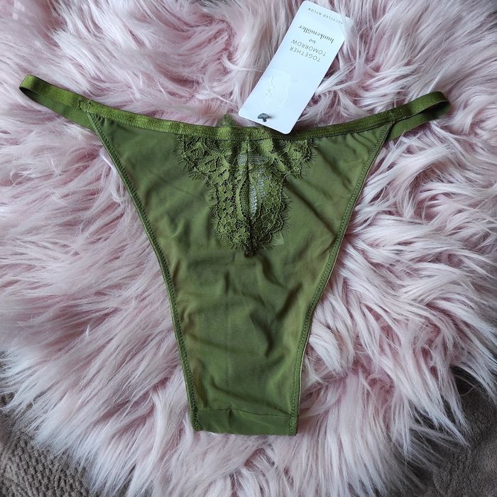 Трусики мереживні хакі бренду Hunkemoller розмір М