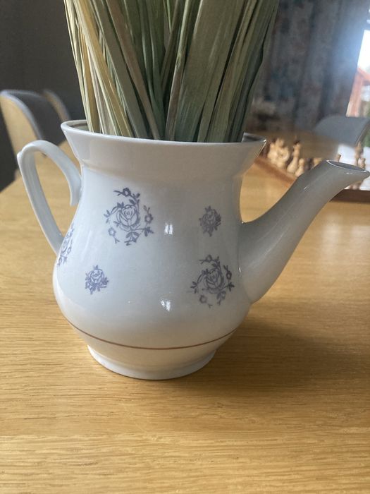 Dzbanek bez przykrywki