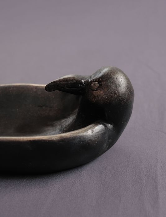 Corvo Rústico em Cerâmica