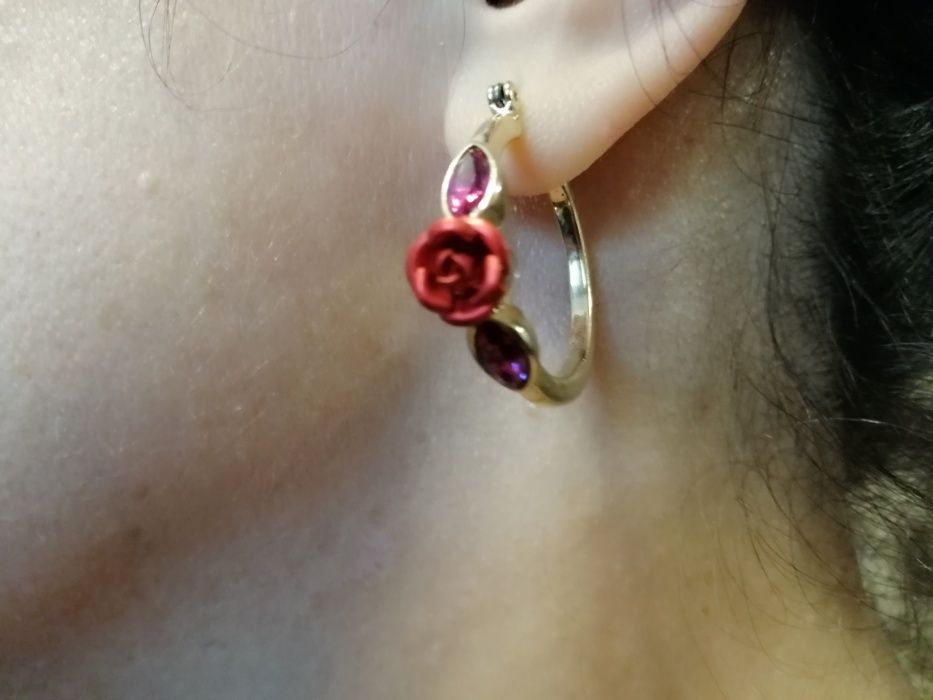 Набор бижутерии Красивый оригинальный Яркий колье серьги