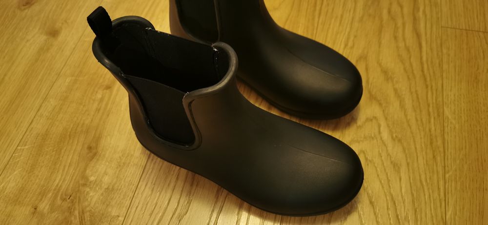 CROCS Boots, Size 36.64585808021634121