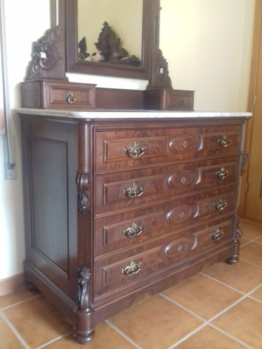 móveis antigos para venda