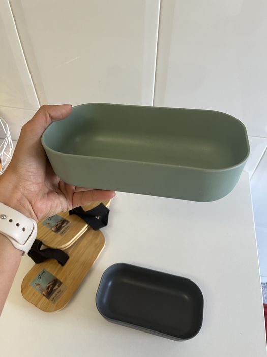 Lunch box / tupperware423377999853015043