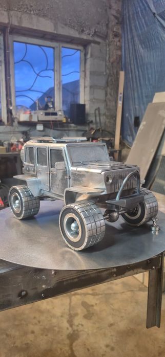 Metalopastyka rzeźba ręczna jeep wrangler