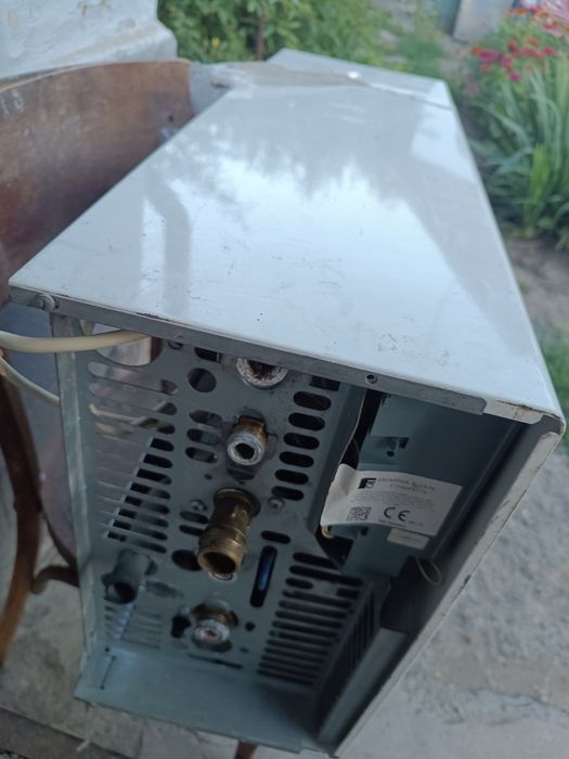 Продам газовий двухконтурний котел