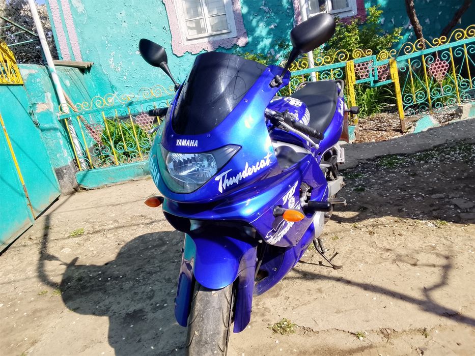 YAMAHA YZF 600R синий