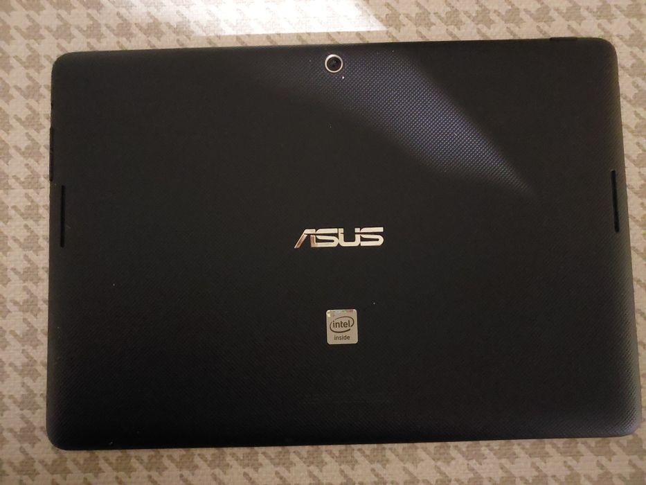 Планшет Asus MeMO Pad FHD 10 ME302C