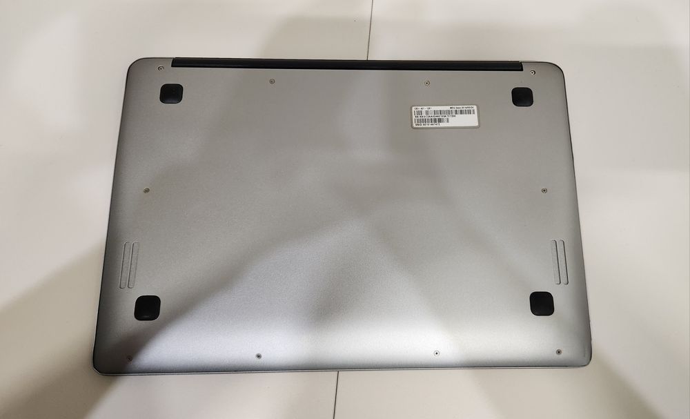 Стильний та компактний Acer 14" Full HD. 12 годин роботи батареї!