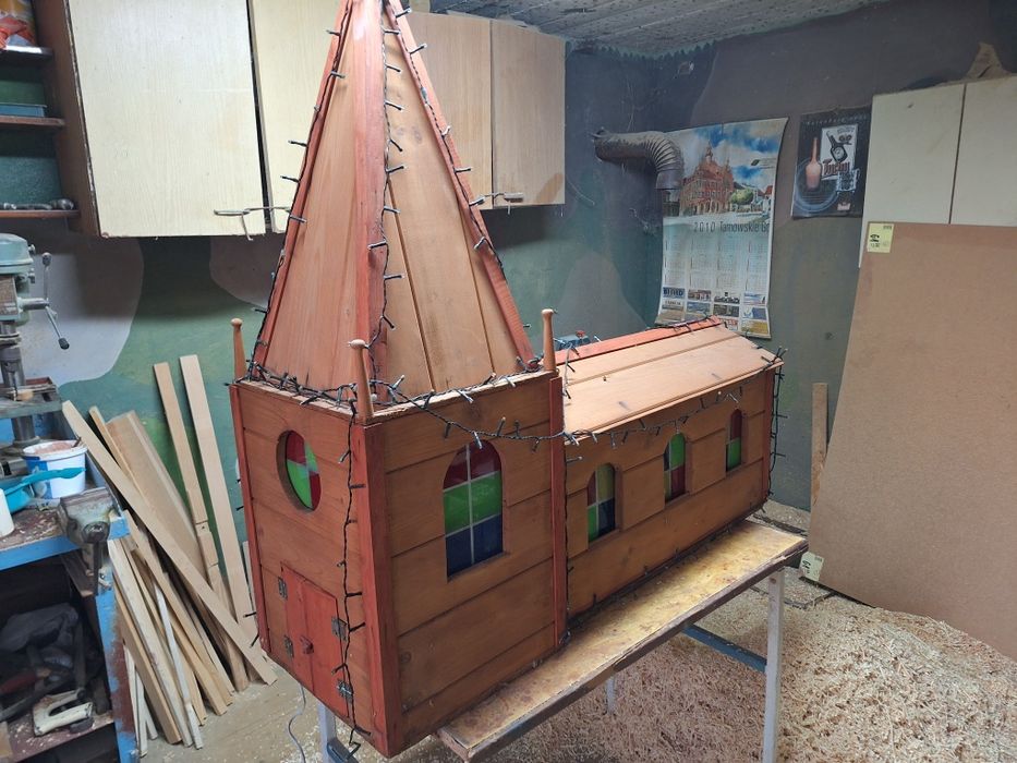 Kościółek kościół ozdobny drewniany