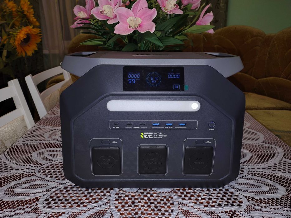 Зарядна станція IEETek P1800 1800W / 1024Wh (LiFePO4, ДБЖ/UPS)