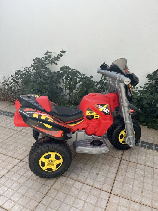 Moto 4 Eletrica de Criança Feber