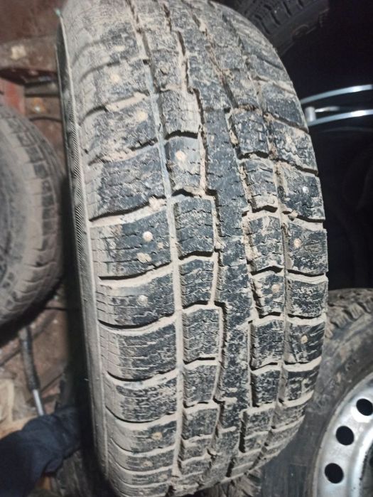 Резина з дисками