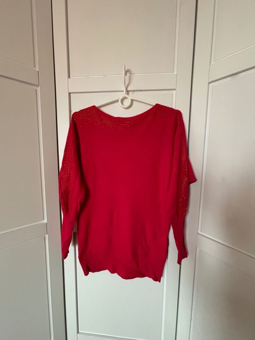 Malinowy sweterek Quiosque