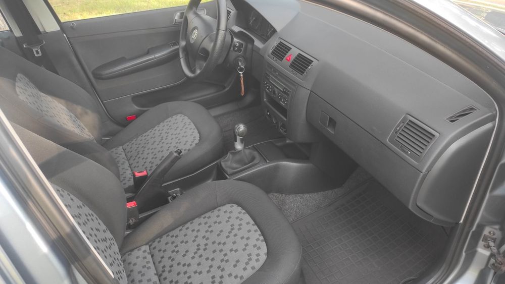 Шкода Фабия 1.4 бензин ,2006 г. Skoda fabia