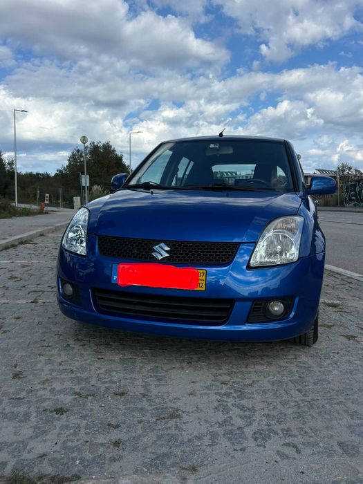 SUZUKI SWIFTcitadino económico, em estado impecável