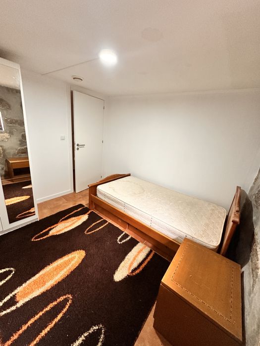 Quarto em casa compartilhada