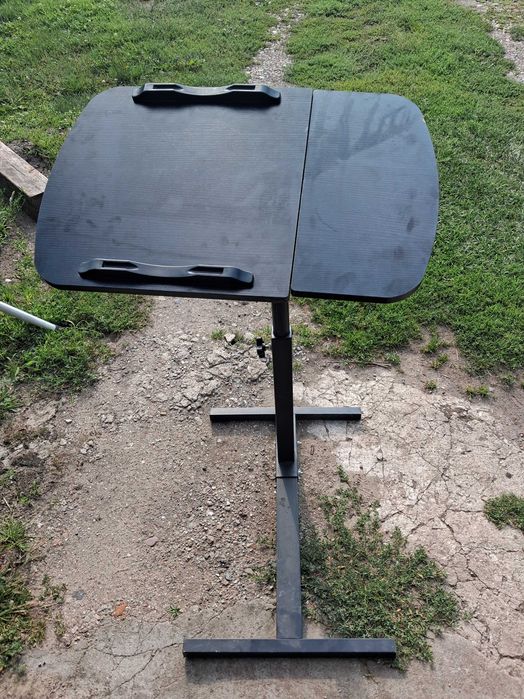 Mobilny stolik pod laptopa