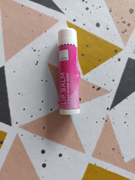 Pomadka Avon sugar cookie scent