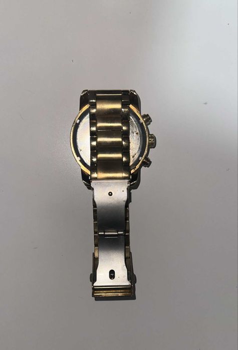 Relógio DIESEL Homem (Aço Inoxidável - Dourado c/ fundo preto)