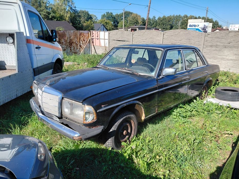 Mercedes-Benz W123