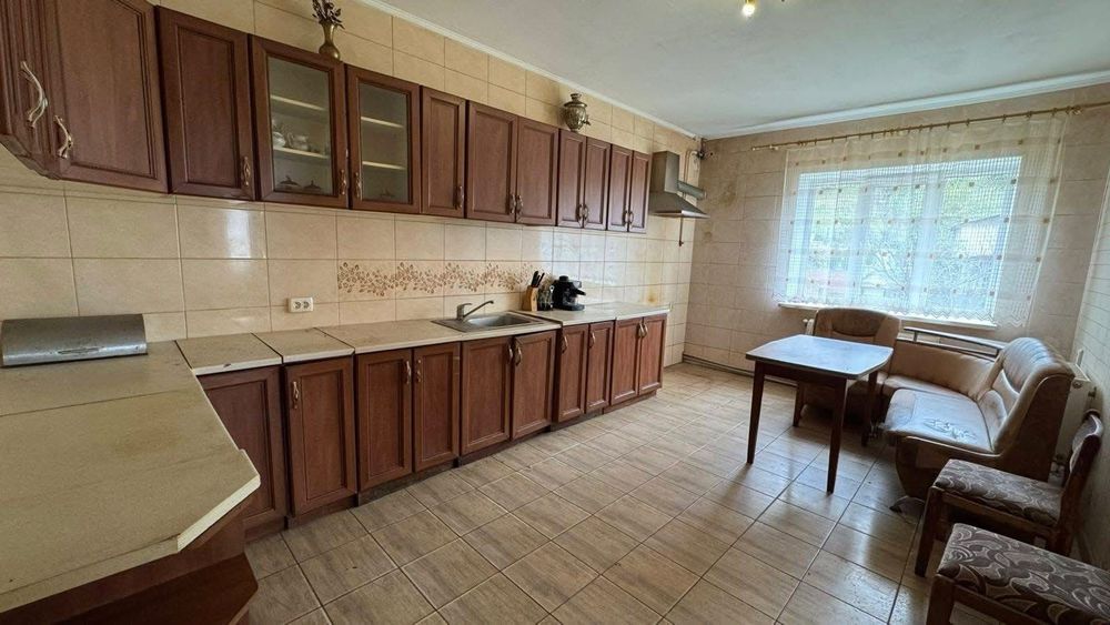 Просторий будинок з великою ділянкою 40сот.! Усі комунікації! 41084