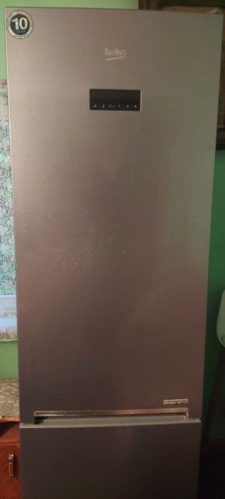 Lodówka firmy BEKO