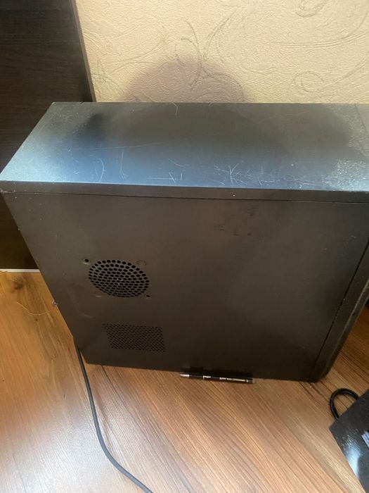 Монітор компʼютер ПК