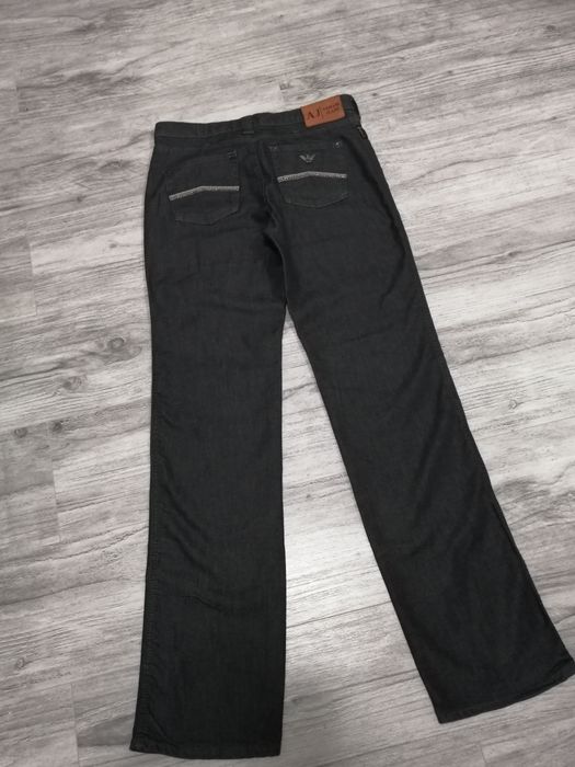 Armani Jeans r M