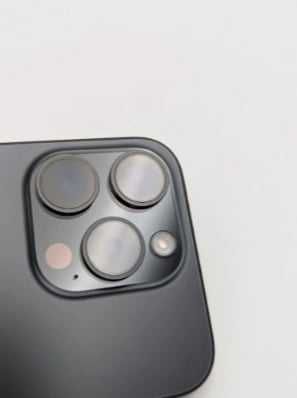 Smartfon Apple iPhone 15 Pro 8 GB / 1 TB czarny