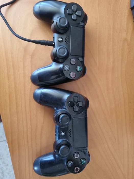 Play station 4 Slim 1TB