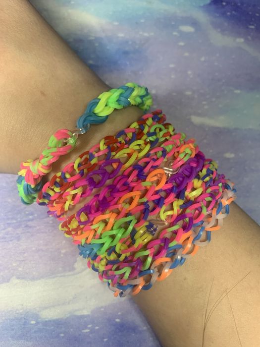 Браслети з резинок