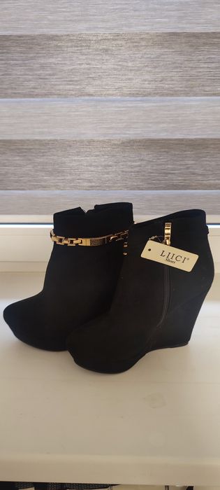 Ботильоны-ботинки женские Liici стильные с цепочкой на танкетке 35-36