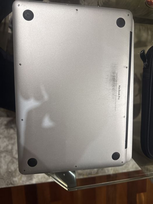 Mac book pro em perfeito estado para venda.